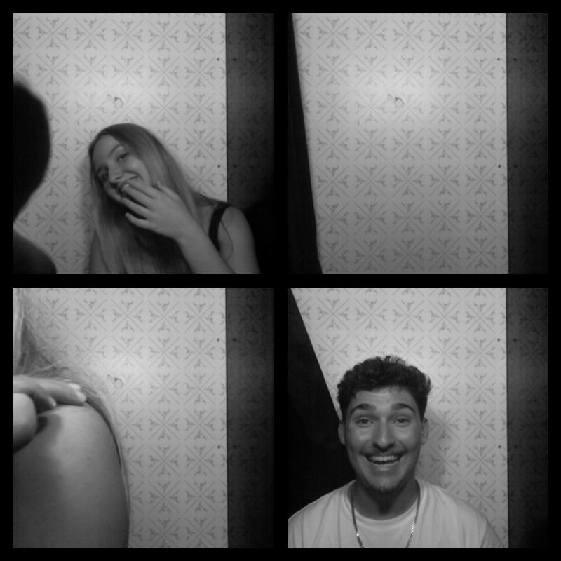 Photomat 16.10.2022 00:02:07