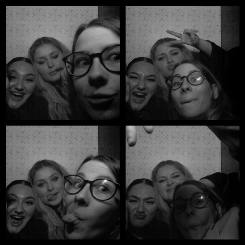 Photomat 01.01.2023 00:36:58
