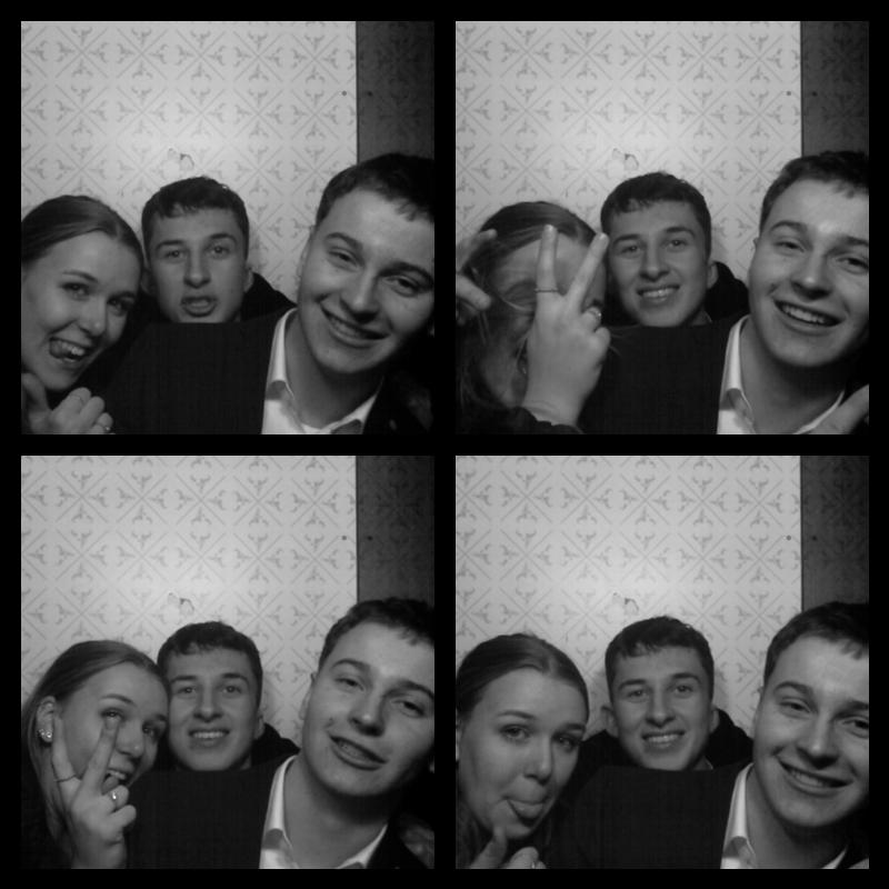Photomat 01.01.2023 03:17:51
