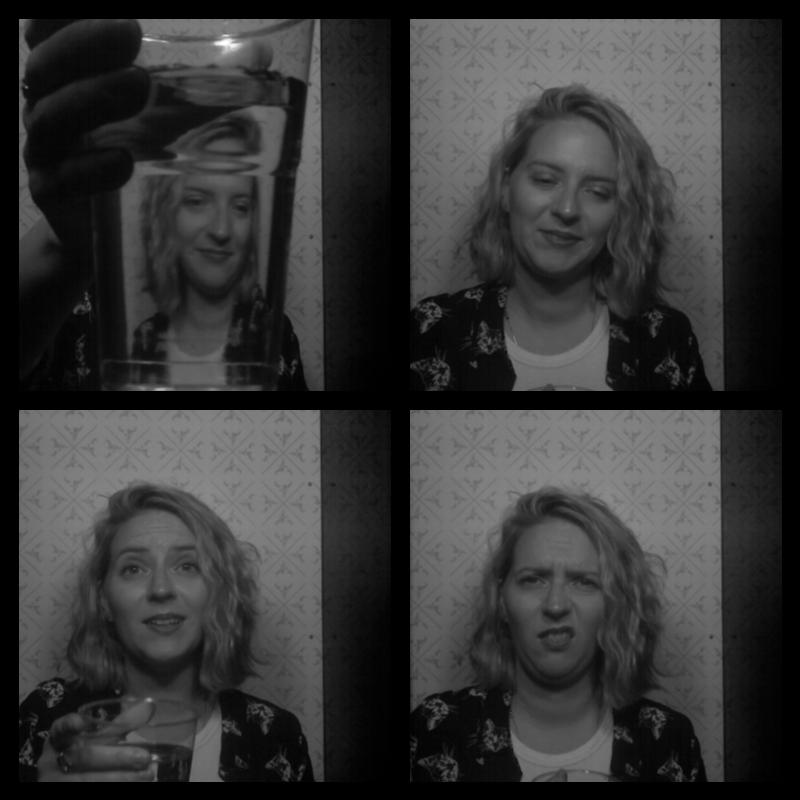Photomat 09.04.2023 00:04:51