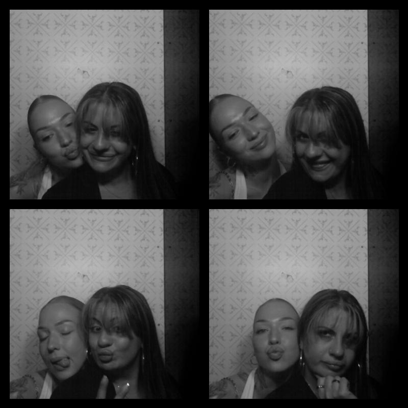 Photomat 09.04.2023 22:21:50
