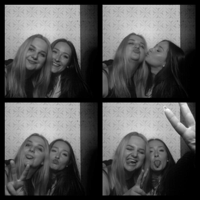 Photomat 09.04.2023 22:49:37