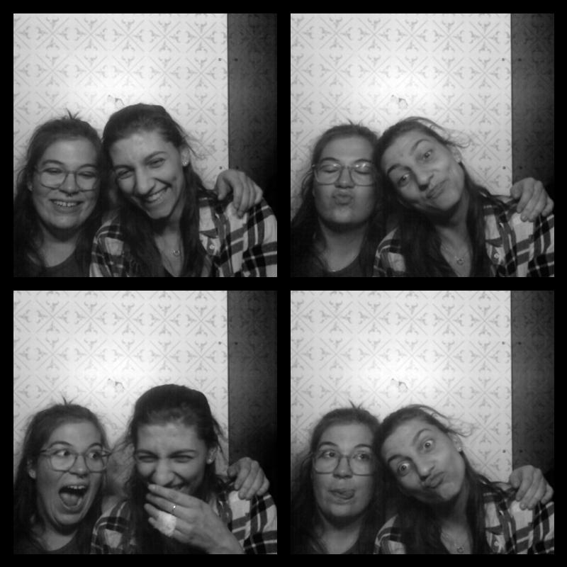 Photomat 09.04.2023 23:09:05