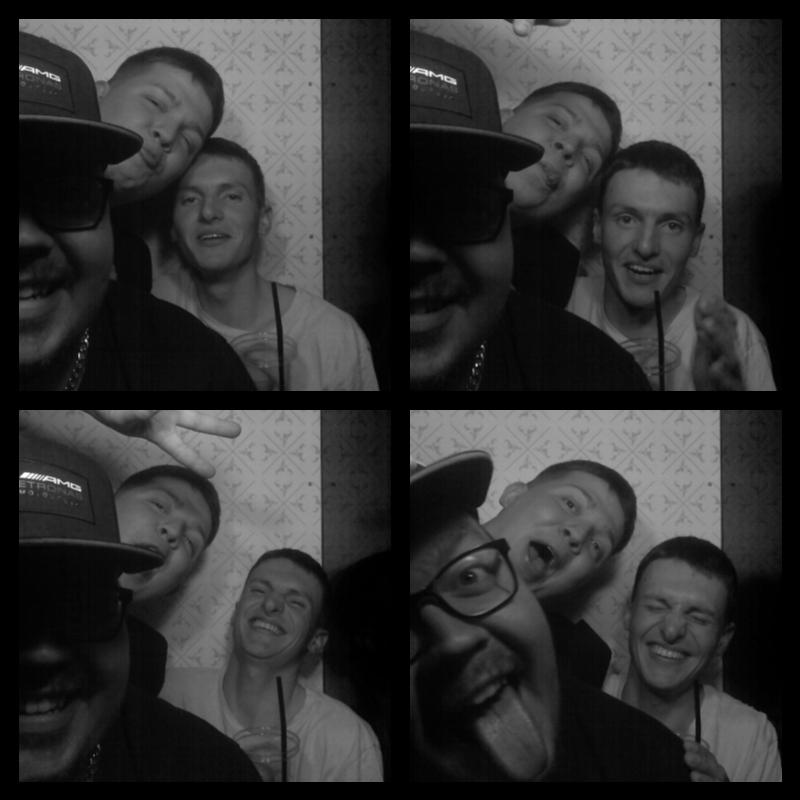 Photomat 09.04.2023 23:23:36