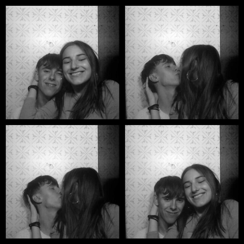 Photomat 15.04.2023 22:12:22
