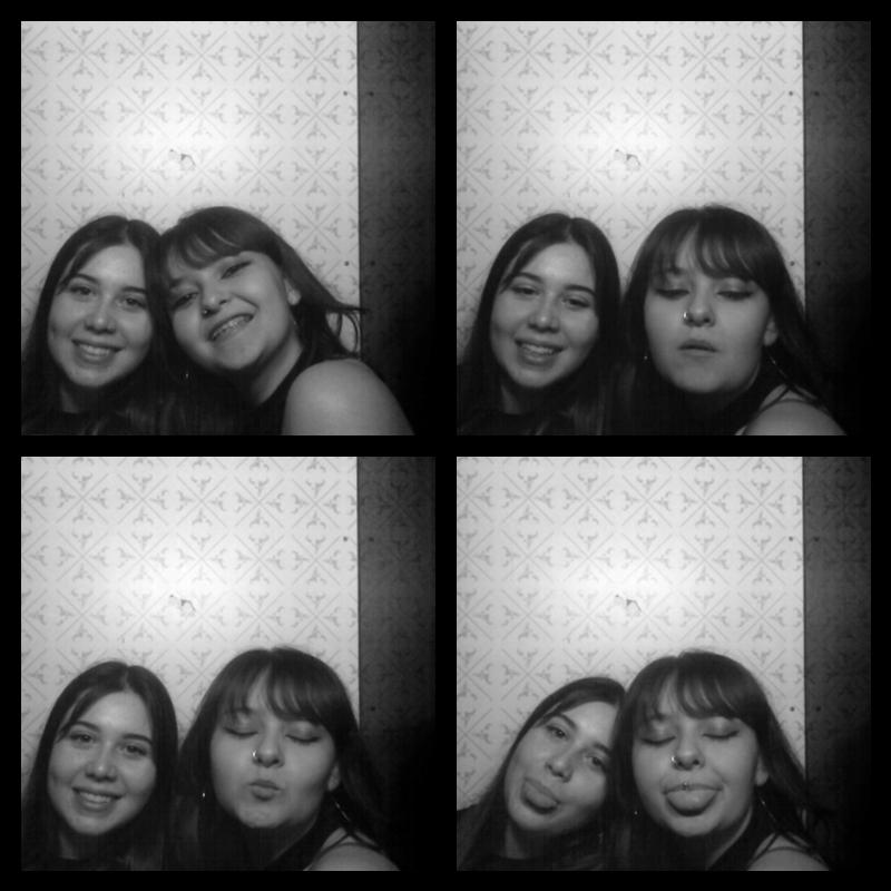 Photomat 15.04.2023 22:15:12