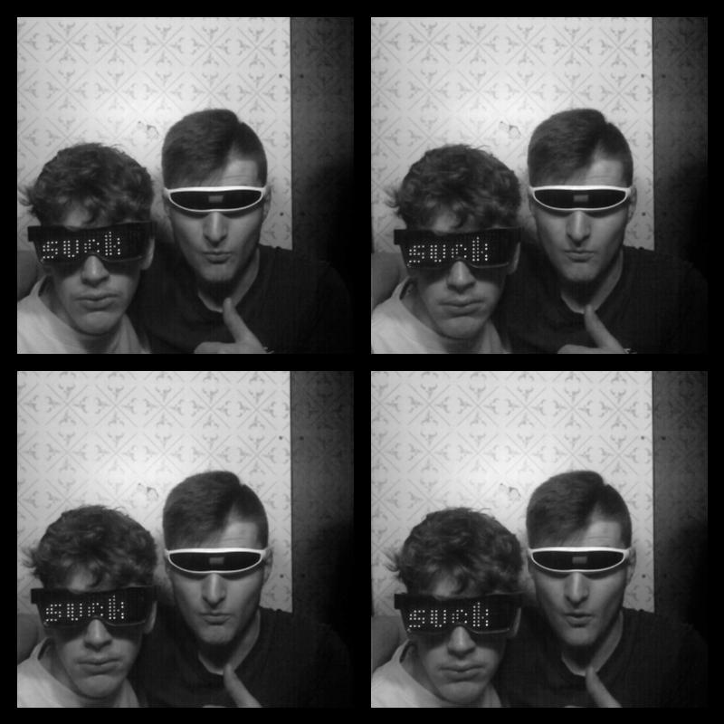 Photomat 15.04.2023 22:26:42
