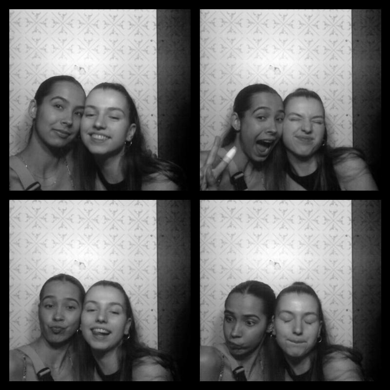 Photomat 15.04.2023 22:59:13