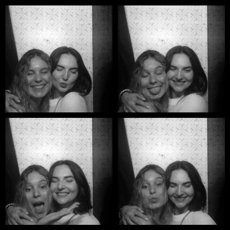 Photomat 15.04.2023 23:09:14