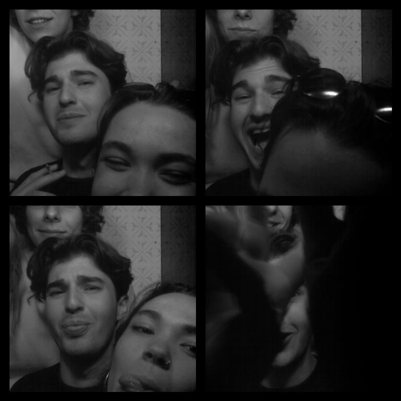 Photomat 15.04.2023 23:58:46
