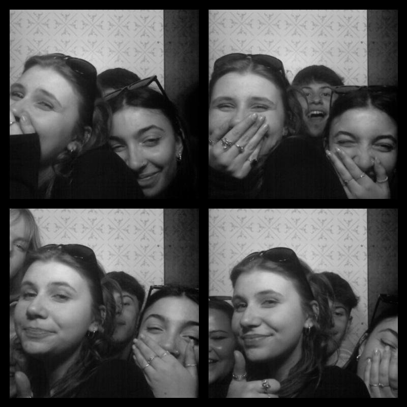 Photomat 16.04.2023 01:05:57