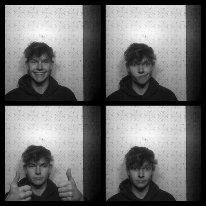 Photomat 16.04.2023 01:15:16