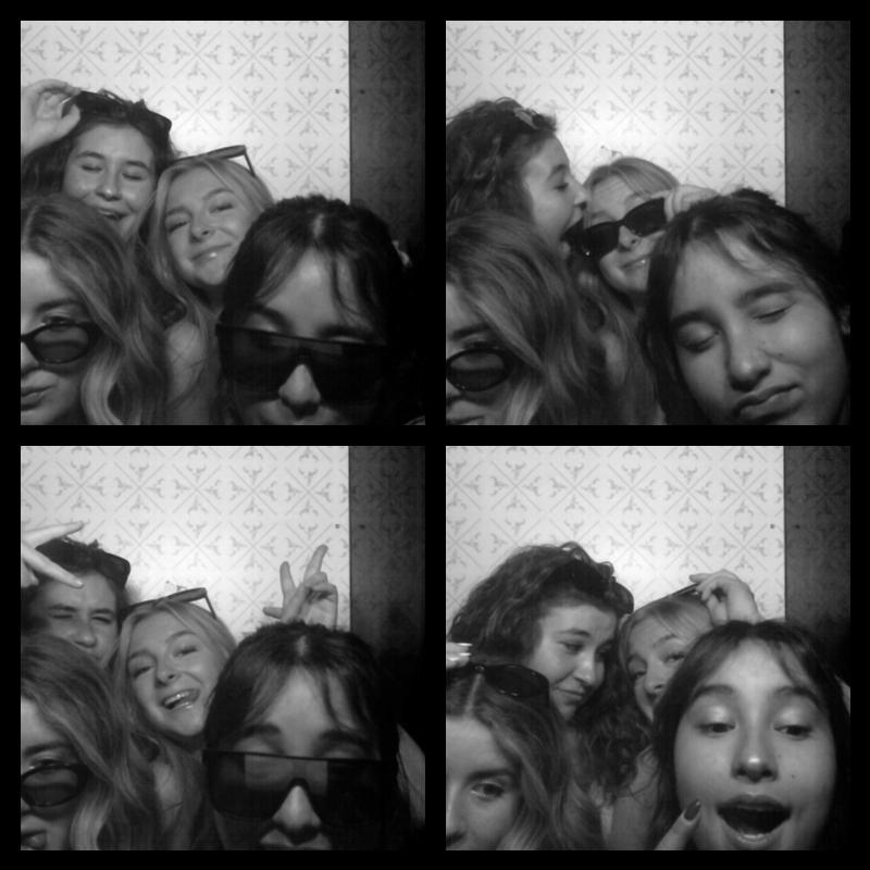 Photomat 22.04.2023 21:09:11