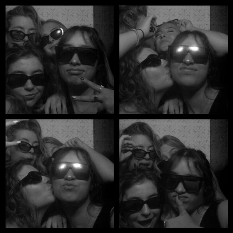 Photomat 22.04.2023 21:10:55