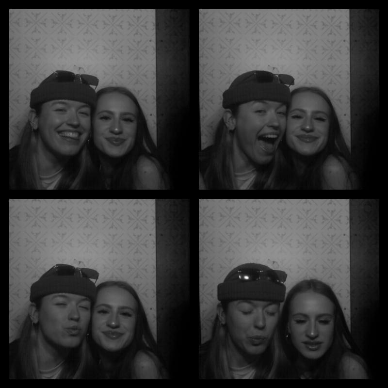 Photomat 22.04.2023 21:18:34
