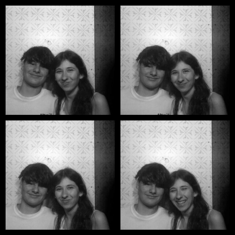 Photomat 22.04.2023 21:32:38