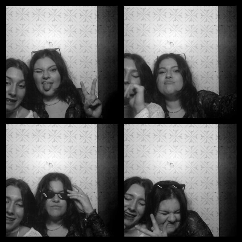 Photomat 22.04.2023 21:37:07