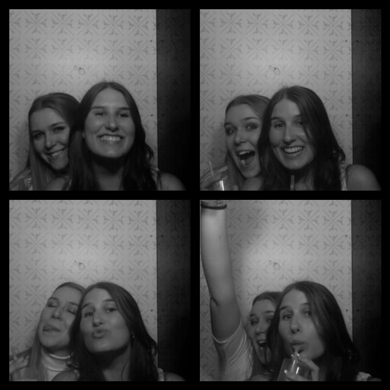 Photomat 22.04.2023 21:55:24