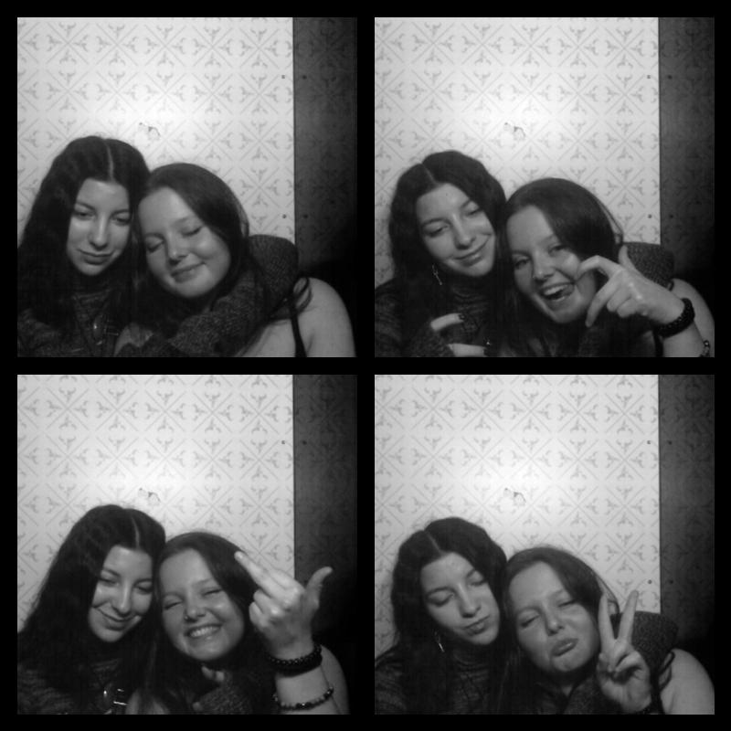 Photomat 22.04.2023 21:58:07
