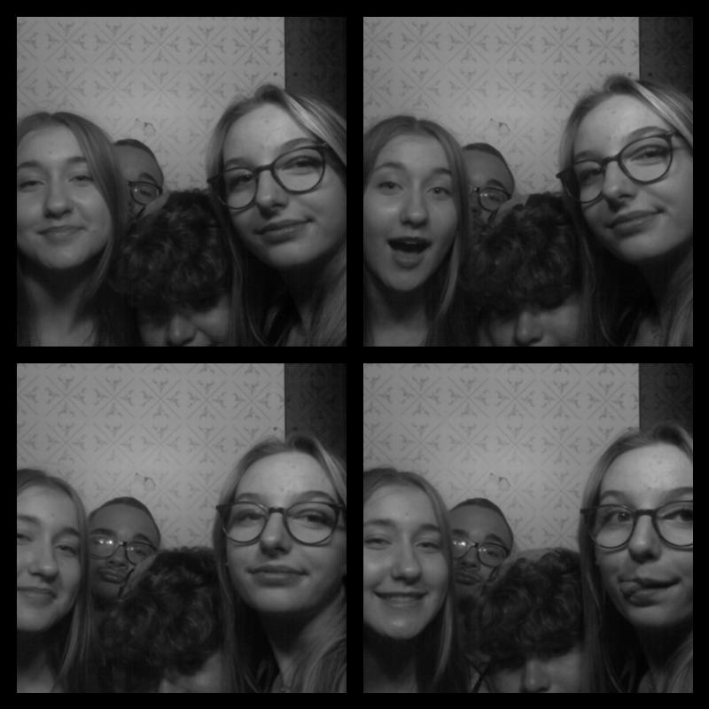 Photomat 22.04.2023 22:02:20