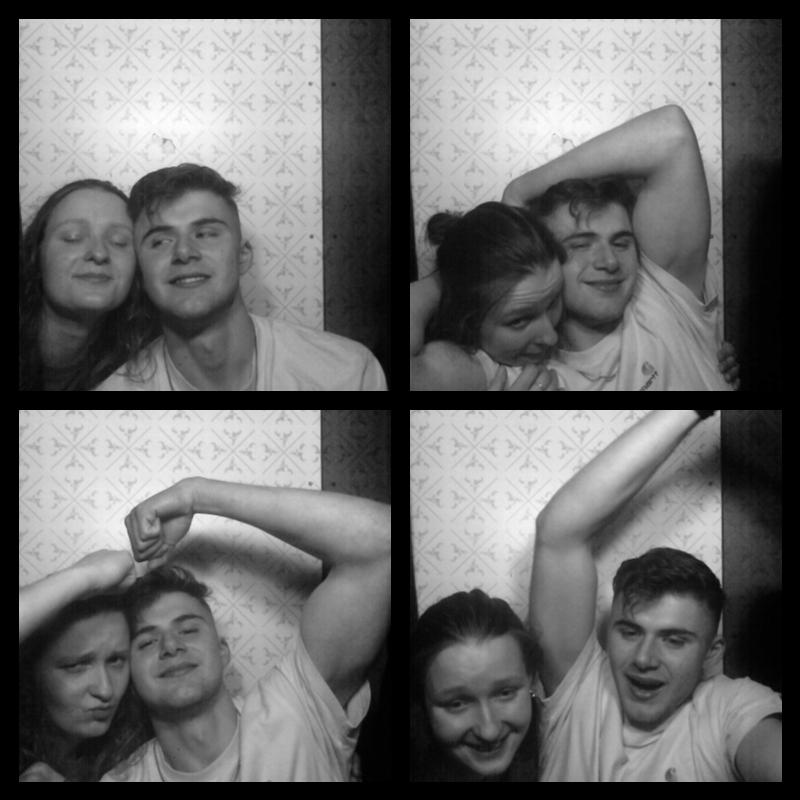 Photomat 22.04.2023 22:33:52