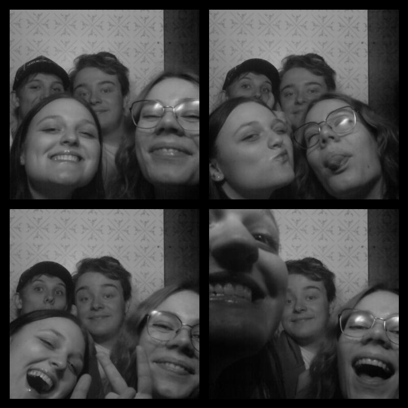 Photomat 22.04.2023 22:36:37
