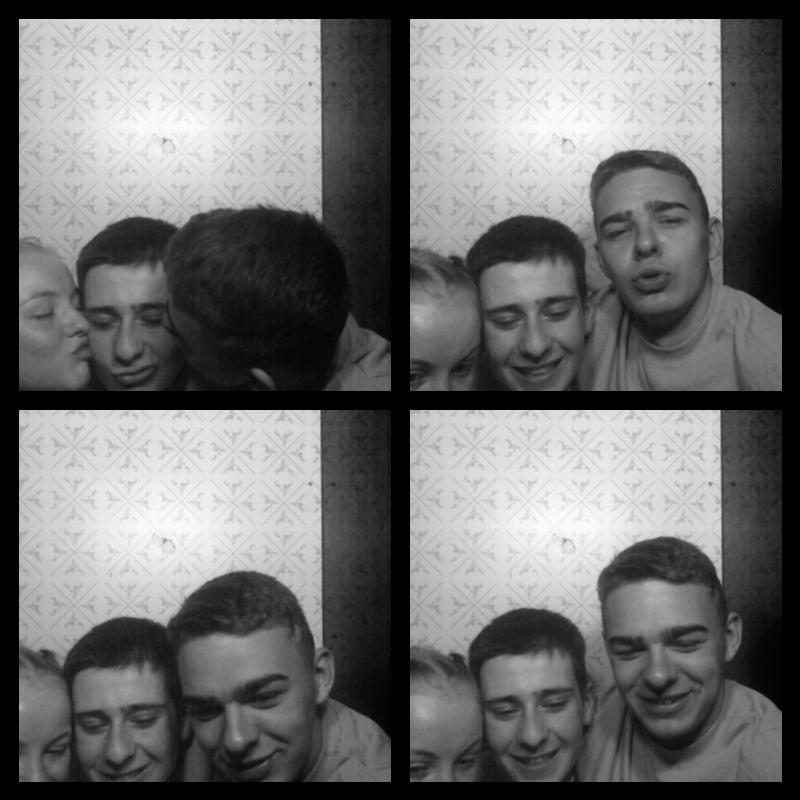 Photomat 22.04.2023 22:38:20