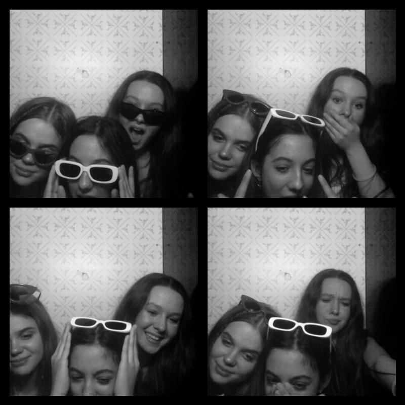 Photomat 22.04.2023 22:50:19
