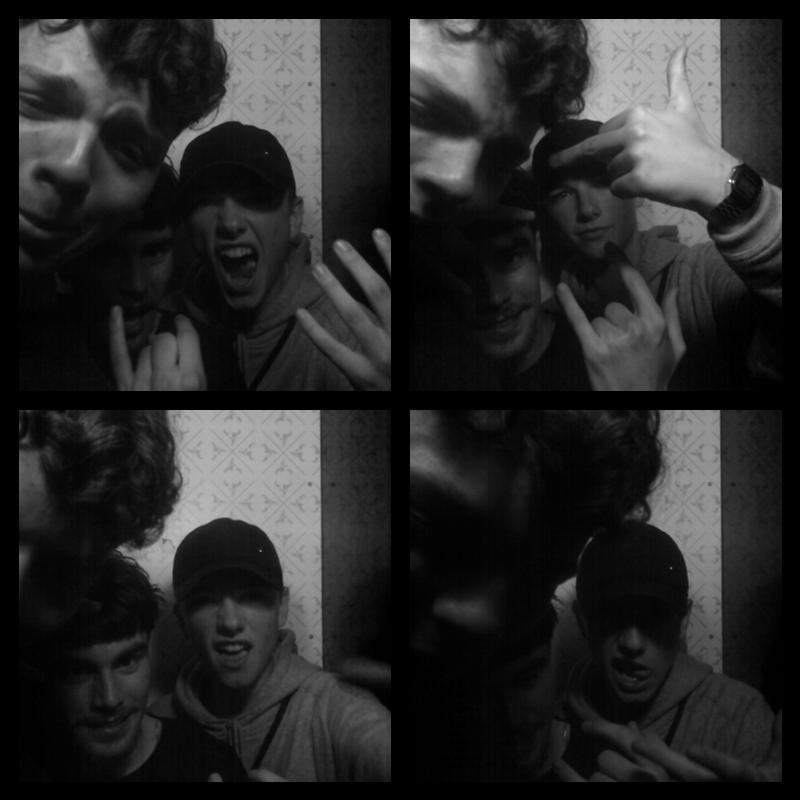 Photomat 22.04.2023 23:24:51