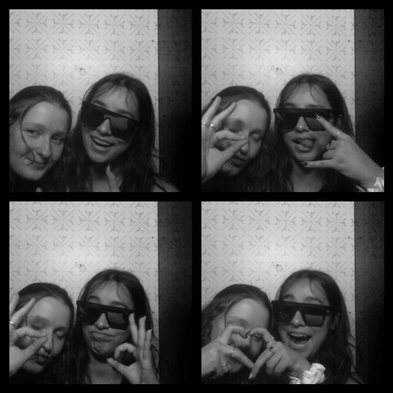 Photomat 22.04.2023 23:27:01