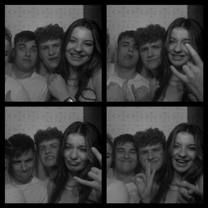 Photomat 22.04.2023 23:31:40