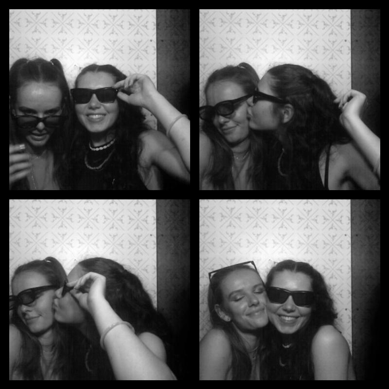 Photomat 22.04.2023 23:38:45