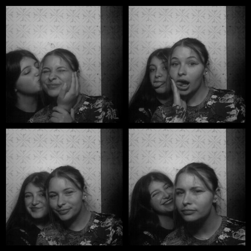 Photomat 23.04.2023 00:03:40