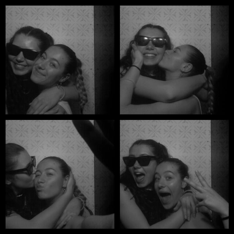 Photomat 23.04.2023 00:07:56