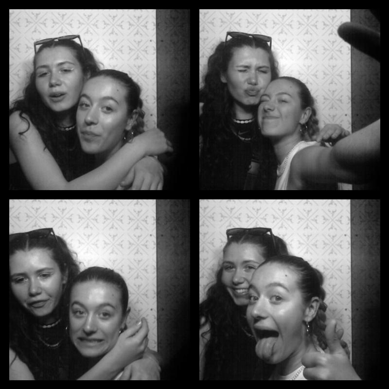 Photomat 23.04.2023 00:08:32