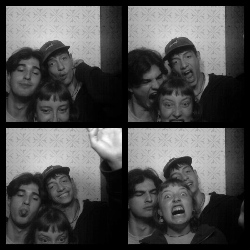 Photomat 23.04.2023 00:14:10