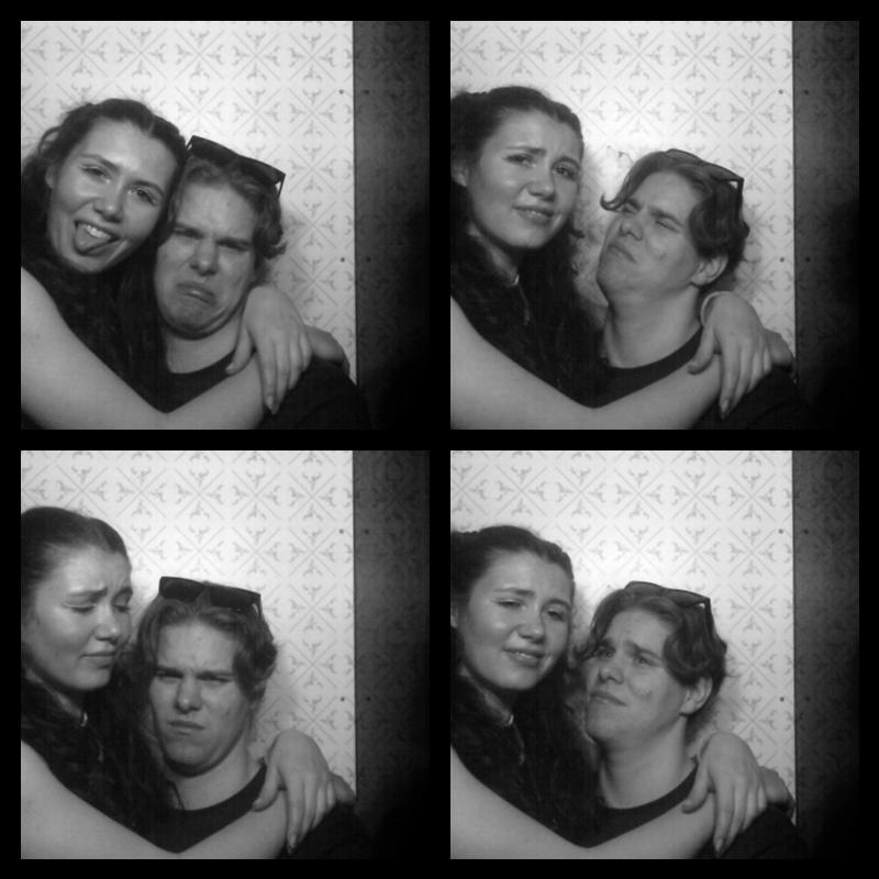 Photomat 23.04.2023 00:22:25