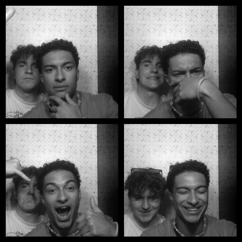 Photomat 23.04.2023 00:26:17