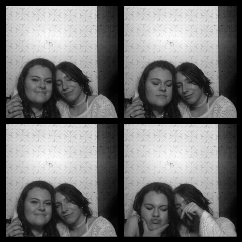 Photomat 23.04.2023 00:38:42