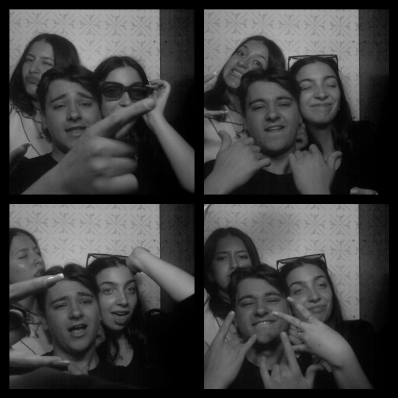 Photomat 23.04.2023 00:47:33