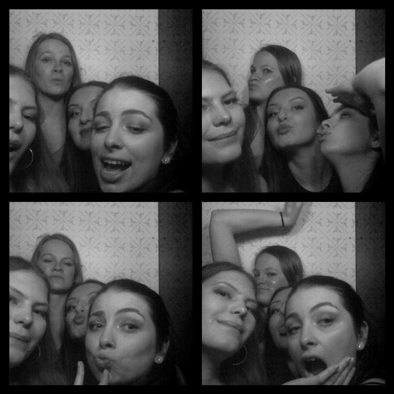 Photomat 23.04.2023 00:50:16