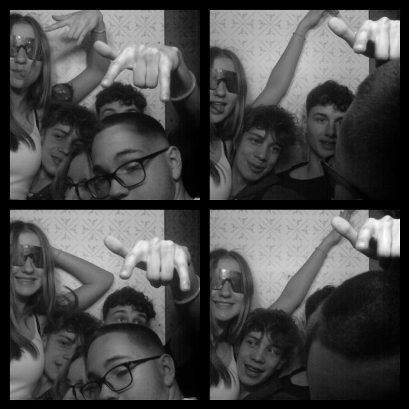 Photomat 23.04.2023 00:55:56