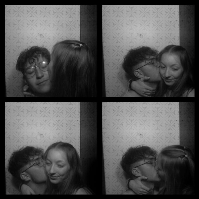 Photomat 23.04.2023 01:13:25