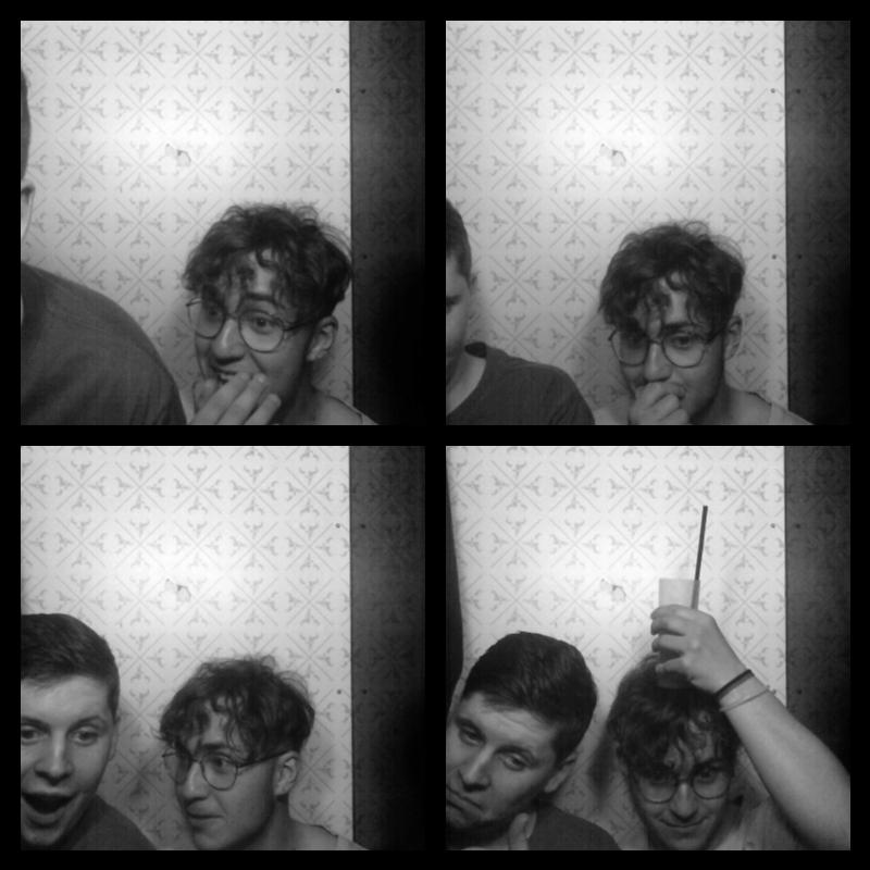 Photomat 23.04.2023 01:16:42