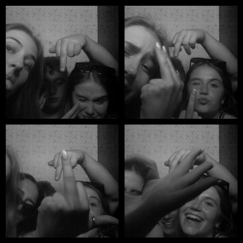 Photomat 23.04.2023 01:28:44