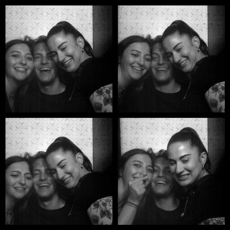 Photomat 17.05.2023 23:28:38