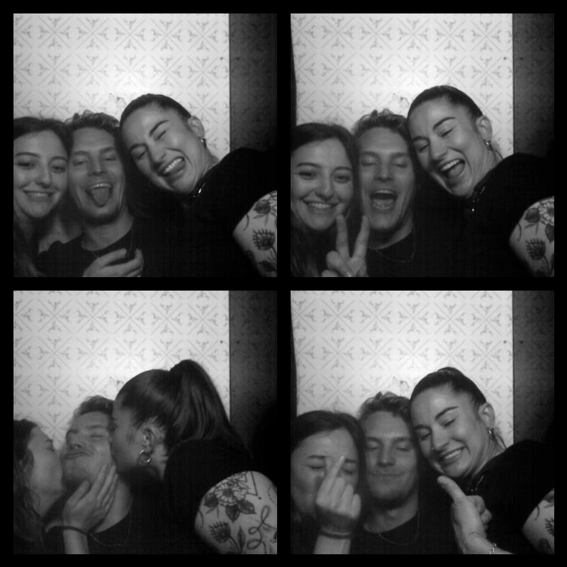 Photomat 17.05.2023 23:29:27