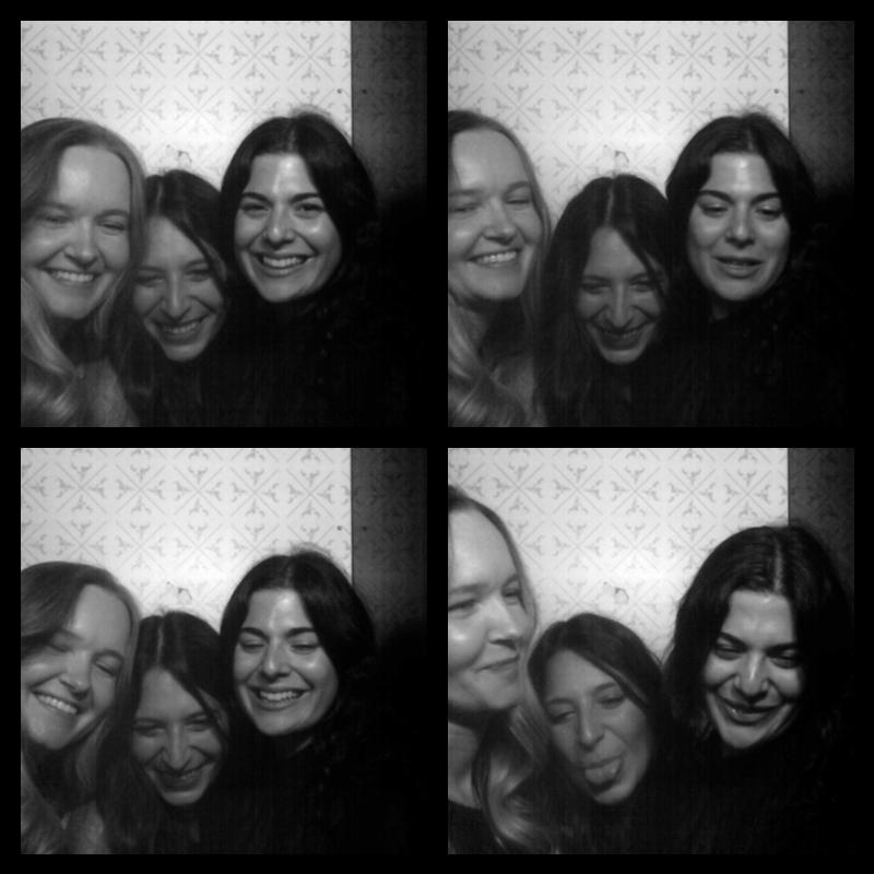 Photomat 17.05.2023 23:37:29