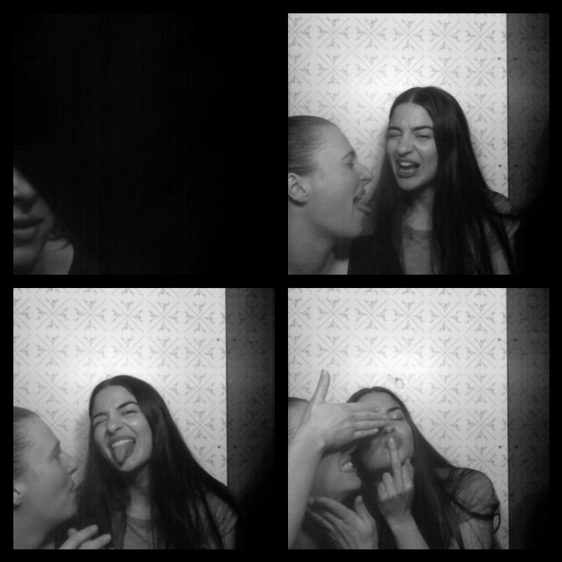 Photomat 17.05.2023 23:42:11