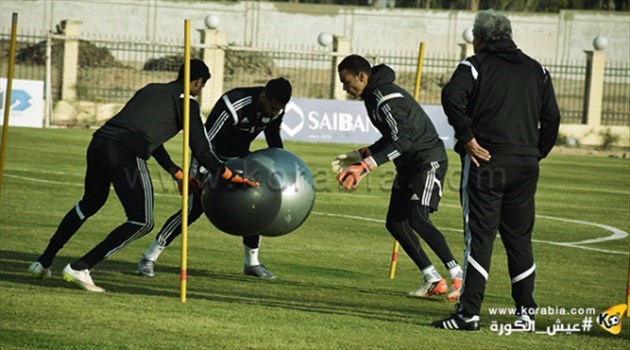 أحمد ناجي يعد حارس الأهلي بالمنتخب في حال مشاركته